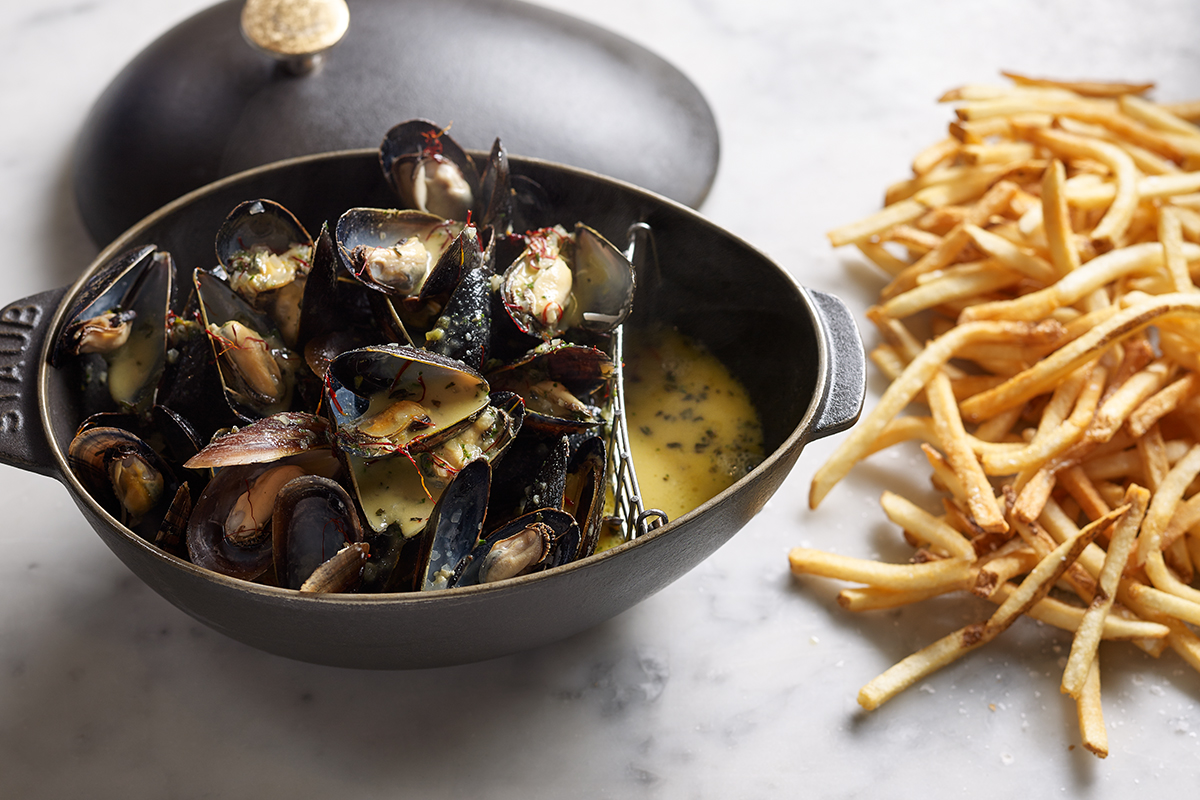 Bouchon Bistro signature dishes Moules
Bénédicte Au Crabe
Moules Au Safran